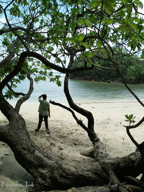 Pantai banyu meneng