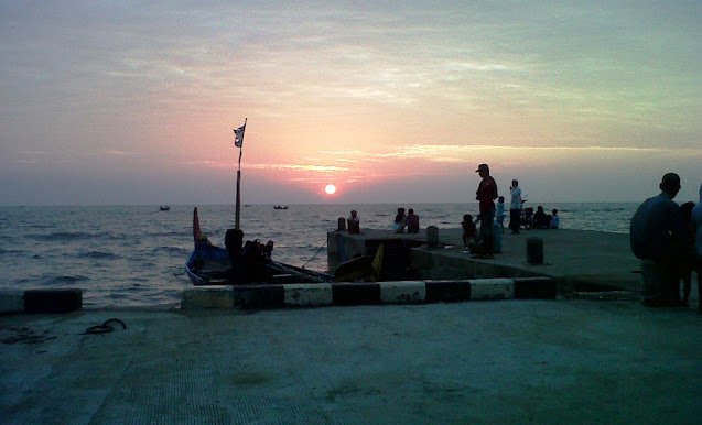 Pantai Banyutowo