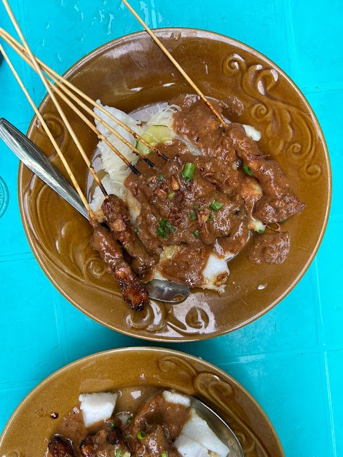 Sate Ayam Pak Tari Singkawang