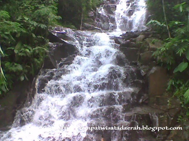 Air Terjun Dolo Kediri