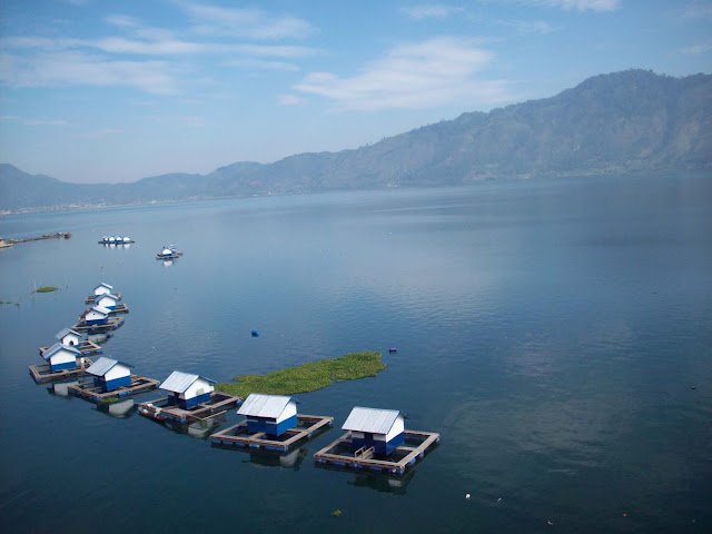 Danau Laut Tawar