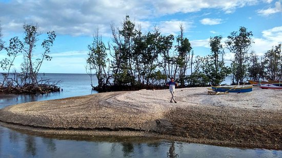 Pantai Pasir Panjang Sulawesi Utara