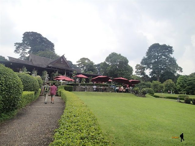 grand garden resto cafe, kebun raya, bogor