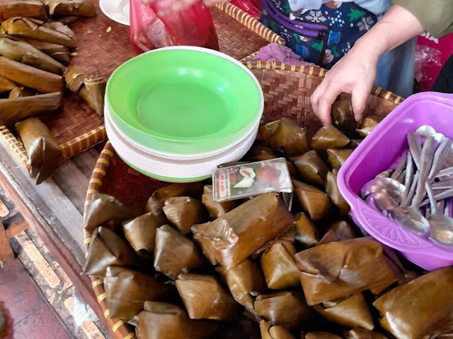 harga lontong cibadak