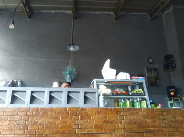 makan siang di dapur hj dona