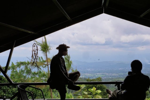 suasana camping di tanakita